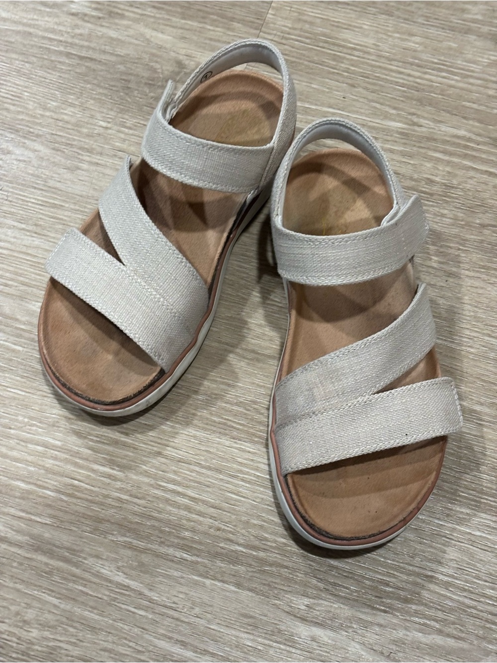 Women’s Beige Sketchers Sandals with adjustable straps